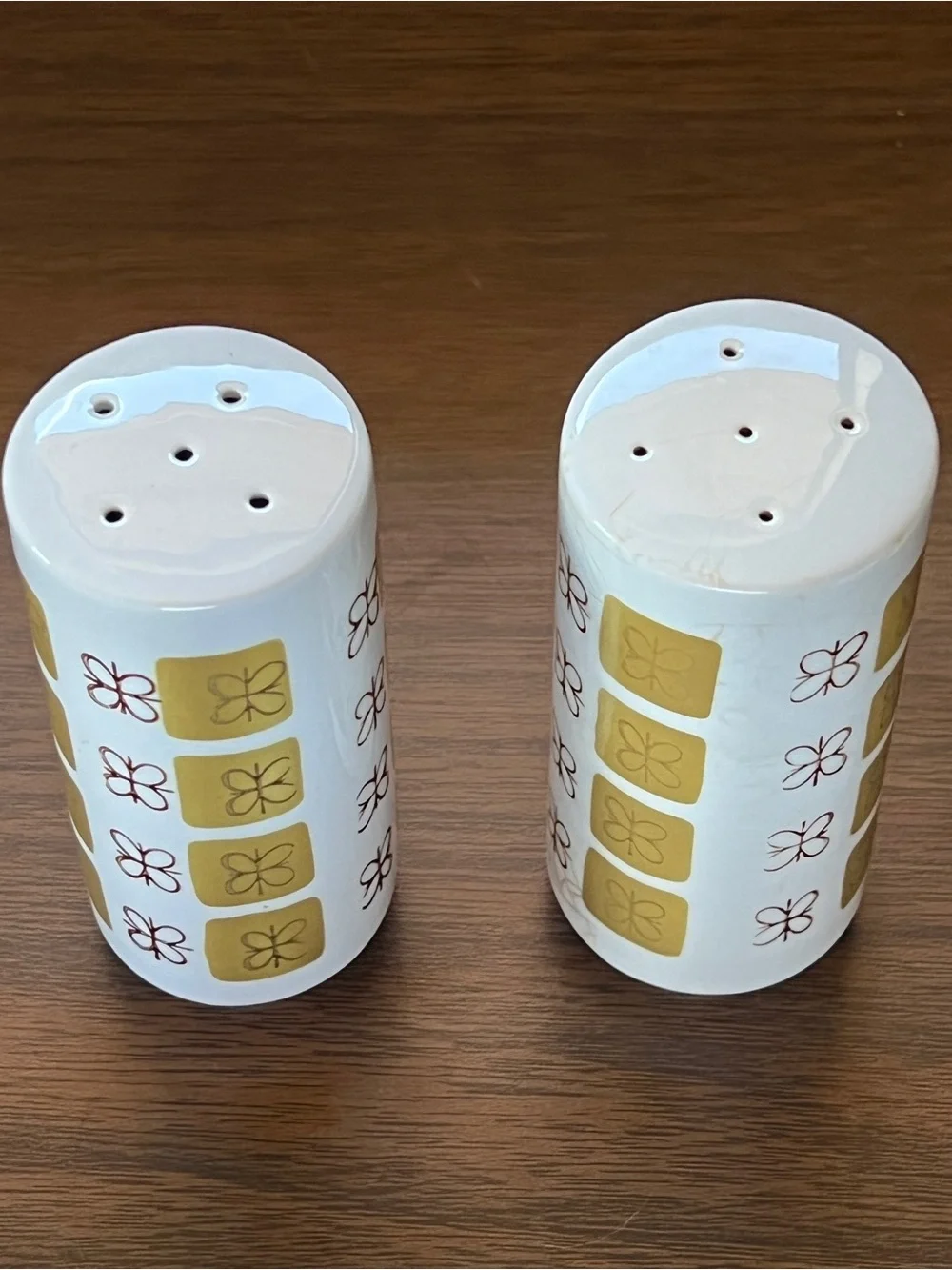 Vintage Ceramic Salt and Pepper Shakers - Made in Japan